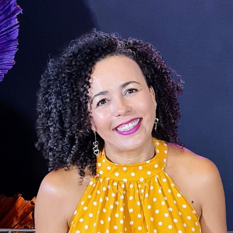 Luciana Costa - Coordenadora de Compras - Ânima Educação